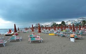 Appartamenti via del Mare